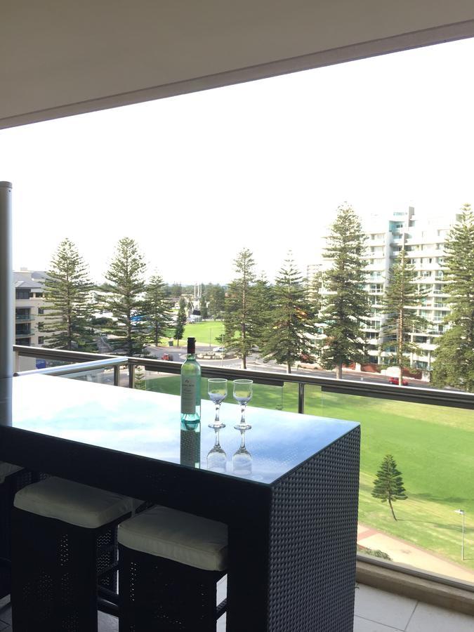 Appartement Beachside Luxury Getaway In Glenelg Extérieur photo