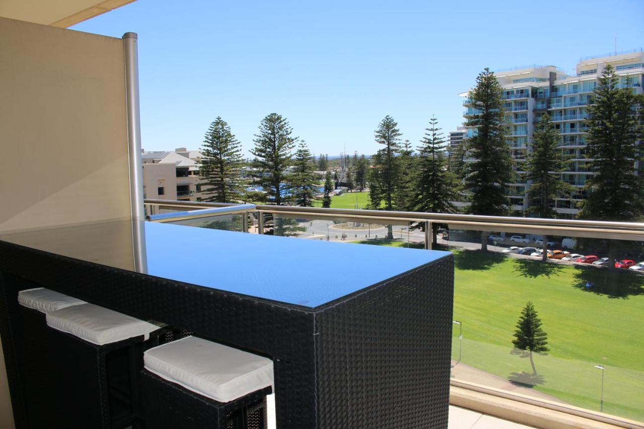 Appartement Beachside Luxury Getaway In Glenelg Extérieur photo